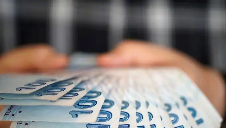 Emekli Promosyon Kampanyaları 2025: Hangi Bankalar Ne Kadar Veriyor?