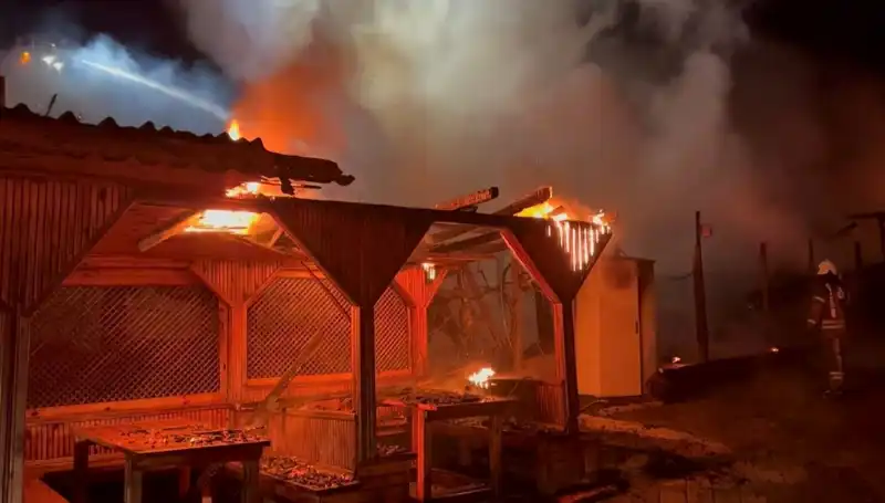 Şile'de Altı Gözleme Restoranı Alev Alev Yandı: Sebepler ve Sonrası