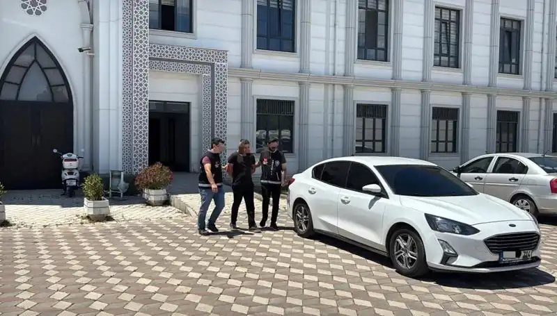 Kocaeli'de Şok Cinayet: Katil Zanlısı Tutuklandı, Olayın Arka Planı Ortaya Çıktı