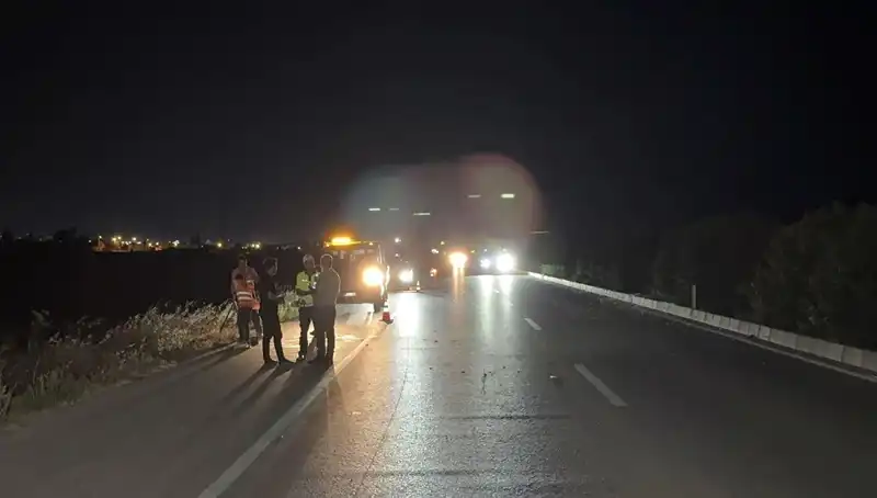 Adana'da Zincirleme Trafik Kazası: Üç Araçta Zarar, Yaralılar Var!