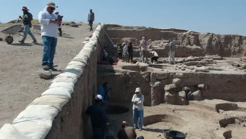 Kilis'teki Oylum Höyük Kazıları: Sıcak Hava, Bilimseverleri Yıldıramaz