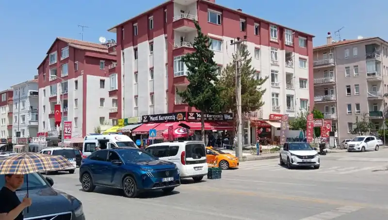 Taksi ile Otomobil Çarpıştı: Kaza Sonrası Şok Detaylar