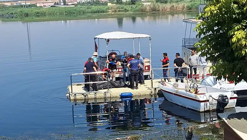 Fırat Nehri'nde Bulunan Erkek Cesedi Olayı Korku Sardı!