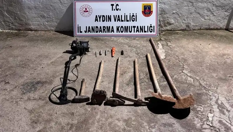 Aydın'da Kaçak Kazı Yaparken Suçüstü Yakalanan İki Kişi: Ekipler Harekete Geçti