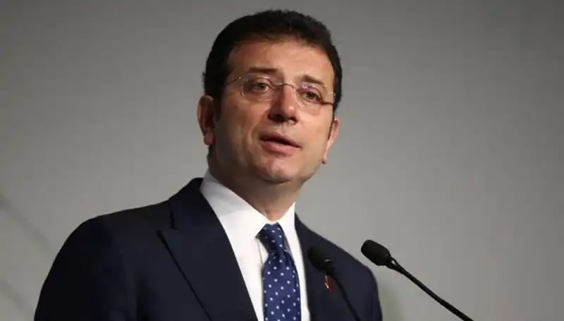 Ekrem İmamoğlu'nun Diploma Davasında İlk Duruşma: Medya ve Kamuoyunun Gözleri Üzerinde