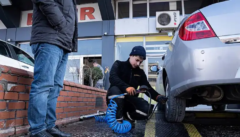 Hatalı Lastik Basıncı Kazalara Davetiye Çıkartıyor, Dikkat!