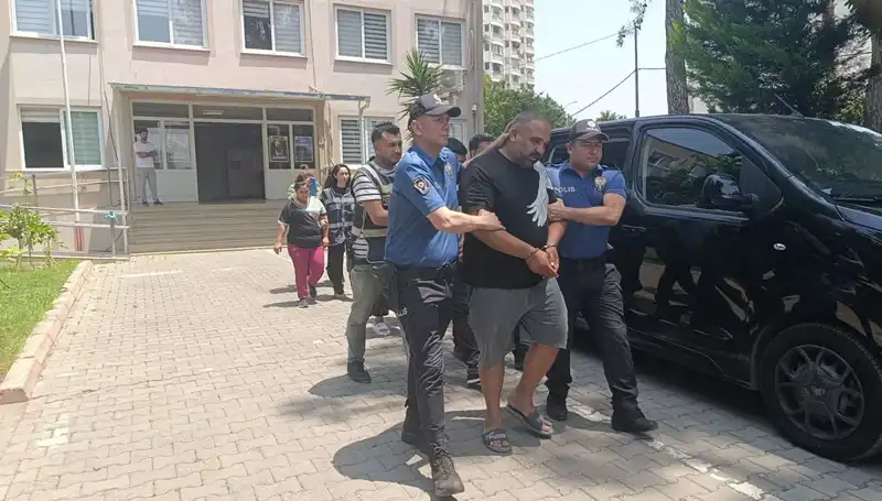 Adana'da Dolandırıcılık Çetesi Çökertildi: 4 Kişi Tutuklandı!