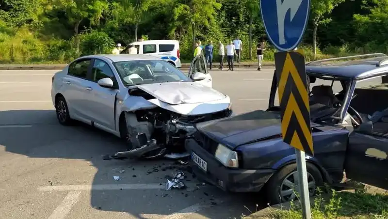 Görele’de Trajik Kaza: Sürücü Araç Camından Fırladı ve Hayatını Kaybetti!