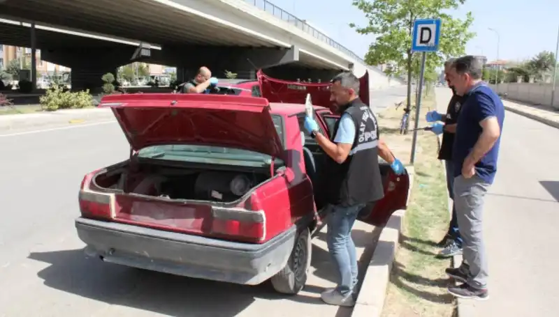 Çaldığı Araç Yolda Kalınca Yeni Hırsızlık Yaptı: Şok Edici Olay!
