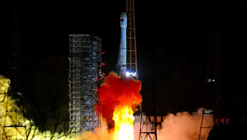 Çin Uzaya Tienvın-2'yi Göndererek Asteroid Keşfine Yeni Bir Soluk Getirdi
