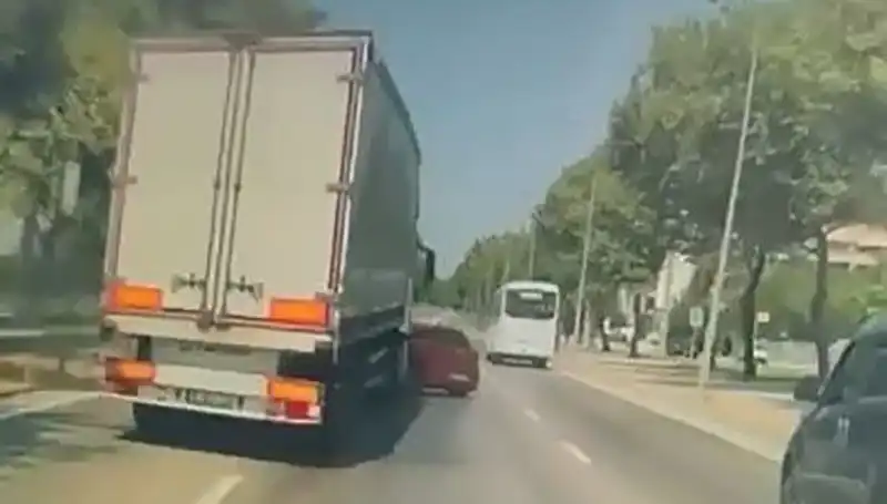 Bursa’nın Sıcak Gündeminde Kör Nokta Kazası: Sorun Ne?