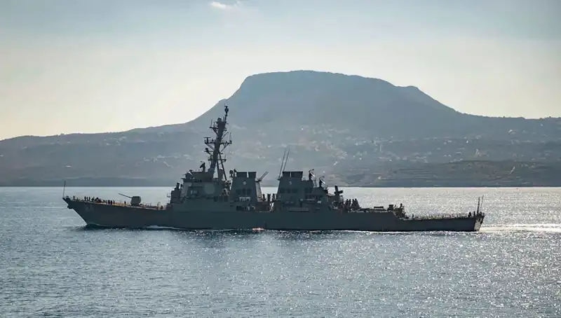ABD ve Yunanistan: Akdeniz'deki Donanma Üssü Krizini Derinleştiriyor